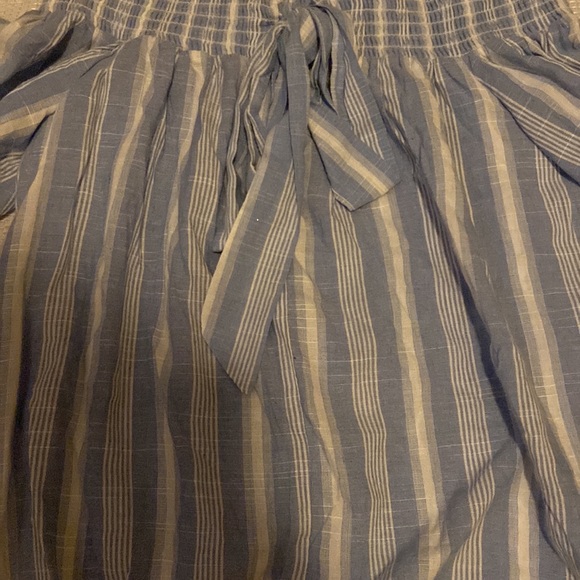 Off the shoulder blouse - Picture 2 of 4